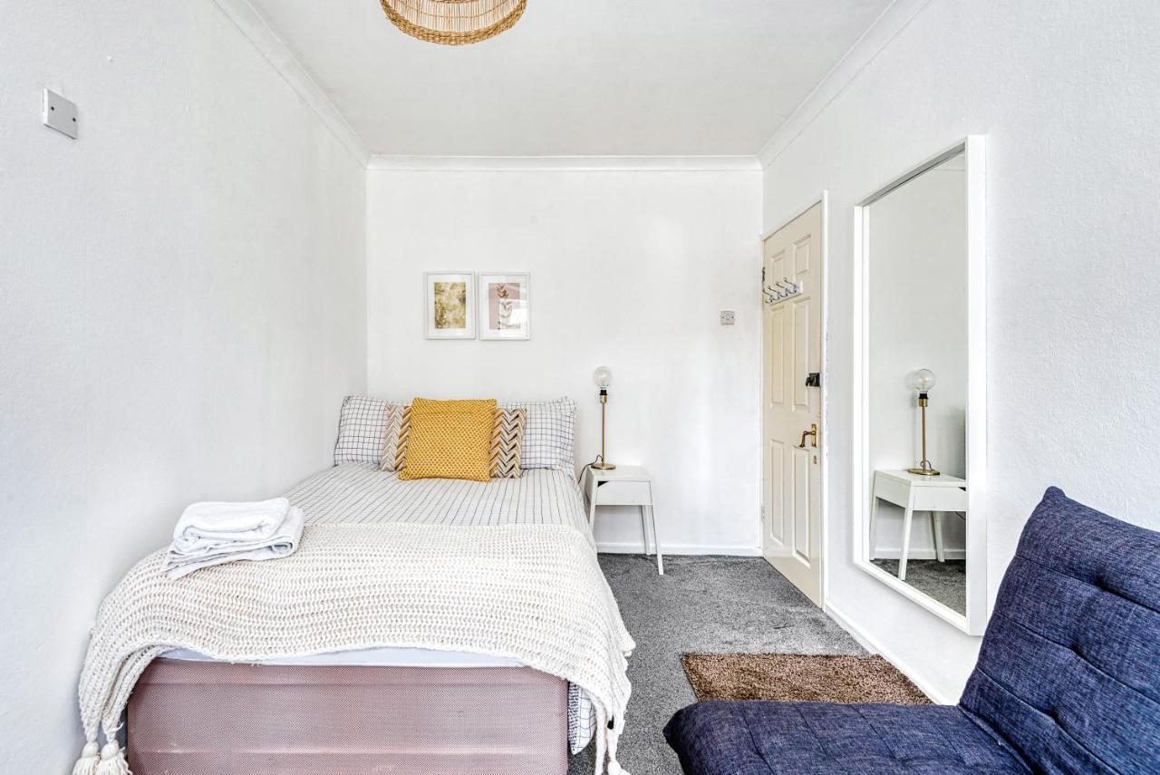 Spacius 3 Bedroom Garden House Apartamento Londres